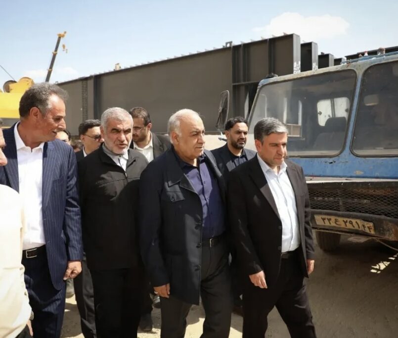 ارزیابی ميدانى مسؤولان ملى و استانى از روند اجرايى پروژه راه آهن اردبيل بازديد روز جمعه با حضور آقایان ؛ #مسعود_امامى_یگانه استاندار اردبيل، على نيكزاد نايب رئيس مجلس، هوشنكً بازوند معاون وزير راه و شهرسازى و مدير عامل شركت ساخت و توسعه زيربناهاى حمل ونقل كشور، احد بيوته نماينده مردم اردبيل، نير، نمين و سرعين در مجلس وجمعى از مسؤولان از پروژه راه آهن اردبيل - ميانه، صورت پذیرفت . ٢١ شهريور ۱۴۰۴